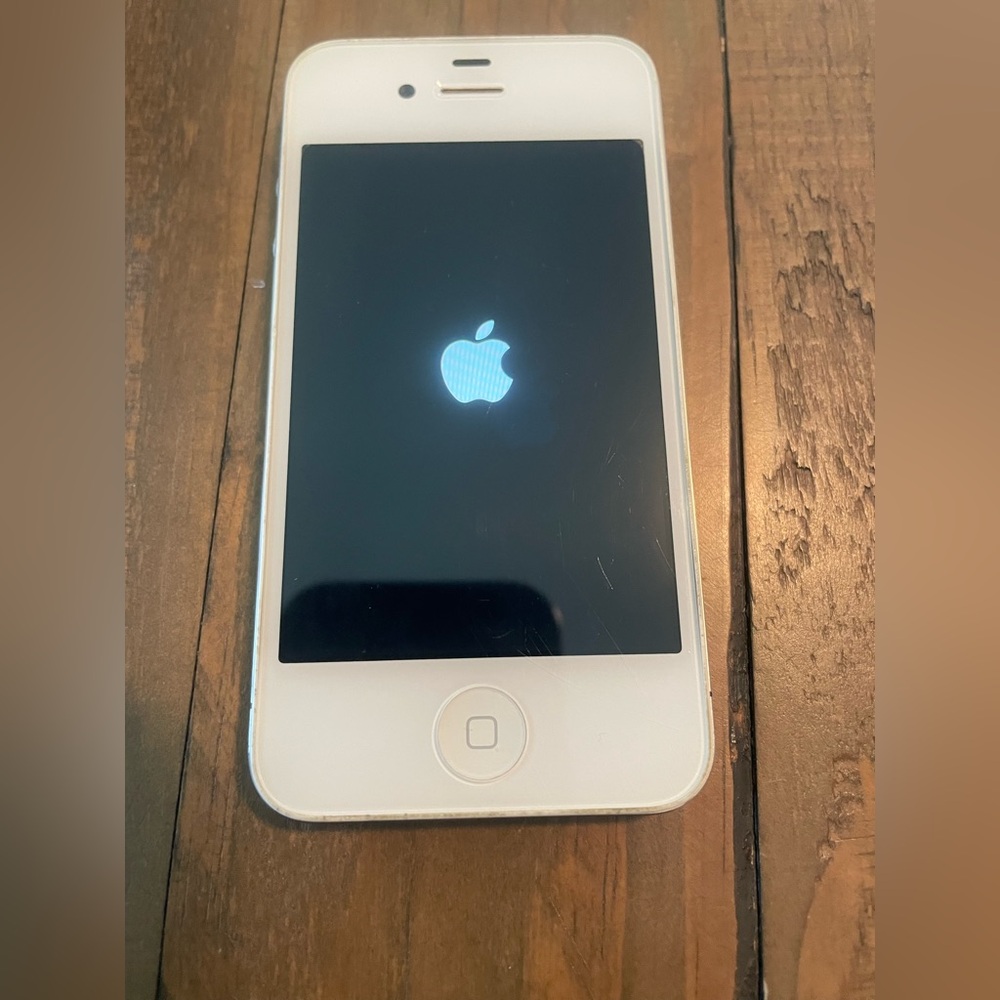 White iPhone 4s 16gb